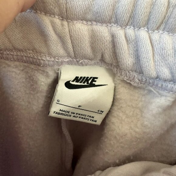 Pants - Picture 4 of 4